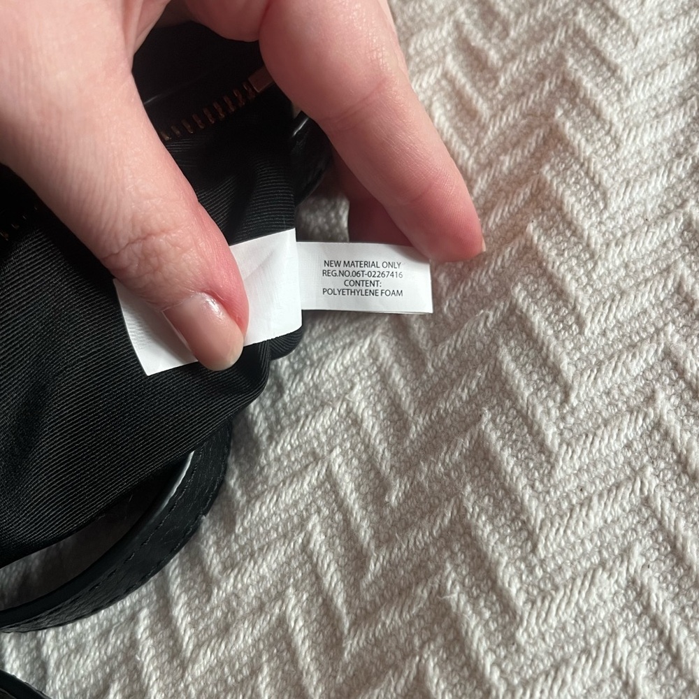 Marc Jacobs Black Crossbody - Picture 14 of 17